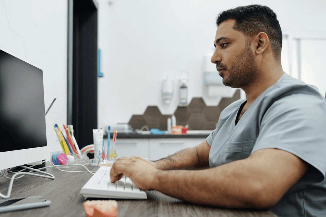 ADMINISTRATIVE & COMPLIANCE